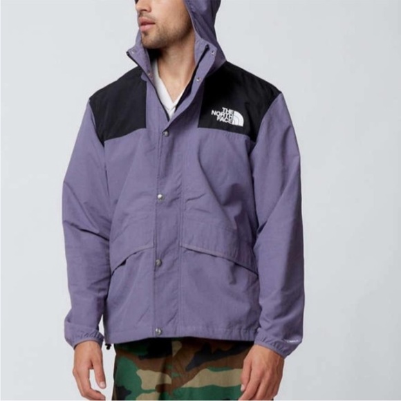 The North Face 86 Mountain Windbreaker Jacket - Picture 2 of 12